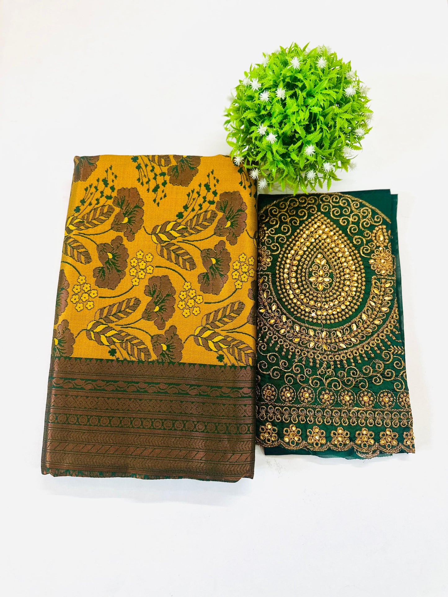 AMURTHA SAREE WITH BLOUSE