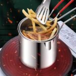 Multifunctional Oil Fryer with Drain Basket, 500ml Stainless Steel Pan with Handle, Ideal for Frying French Fries, Chicken Wings, Fish, Boiling Butter, Gravies, Pasta (Deep Frying Pot) - Image 7